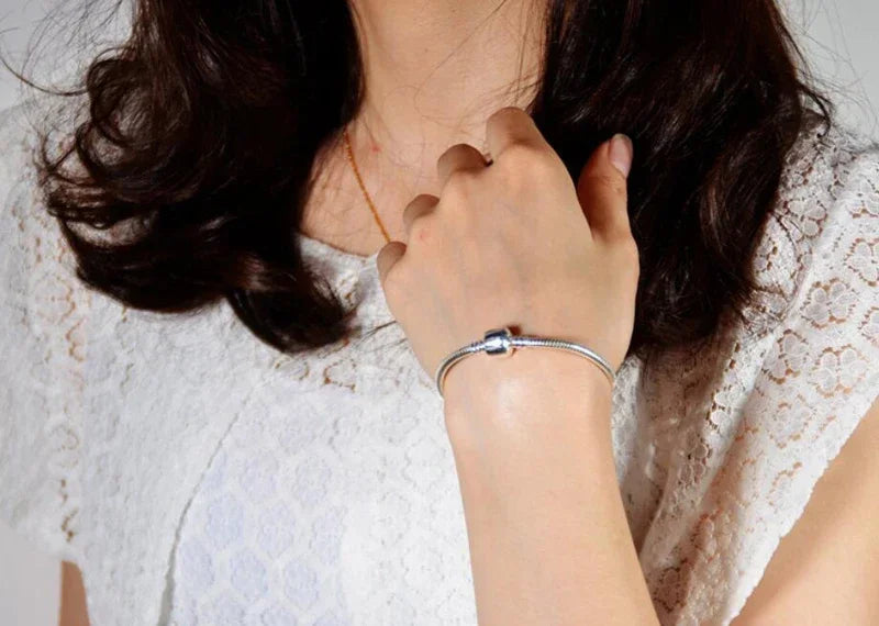Smooth Curve Bracelet