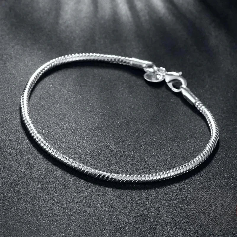Smooth Curve Bracelet